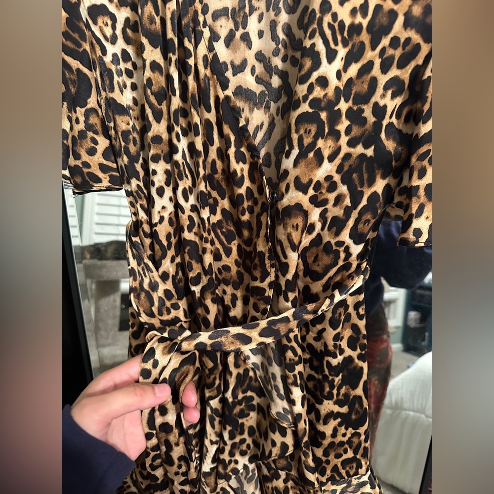 NWT BB Dakota Wild Card Animal Print Wrap Ruffle Dress - Picture 4 of 15